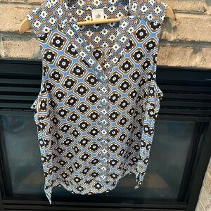 CAbi Sleeveless Button-Front Camisole in Blue, Tan & Black Geometric Print
